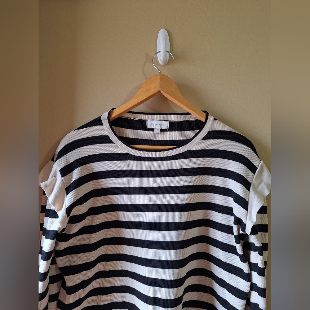Blouse Black and Beige Long Sleeve Top Size M - Picture 5 of 6